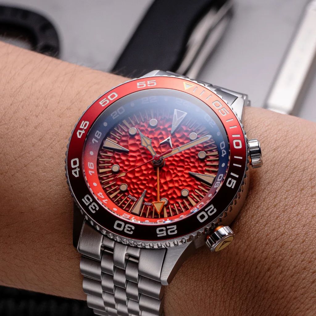 Aerotec Ace X GMT Diver - Candy Apple Red