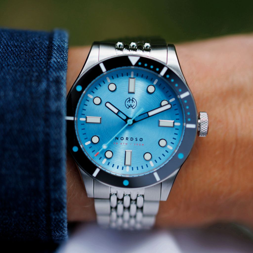 Henry Archer Nordsø Glacier Cyan - 40mm Dive Watch with Sunburst Dial – The  Microbrand Store