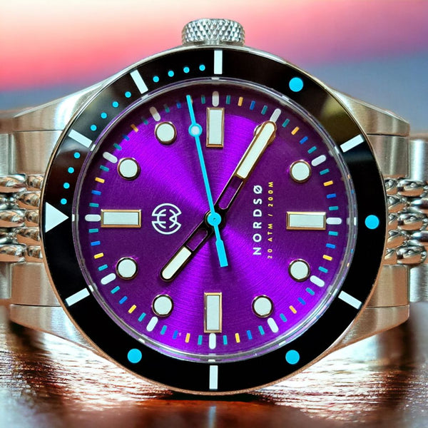Henry Archer Nordsø Neon III 316 - Purple Sunburst Dive Watch