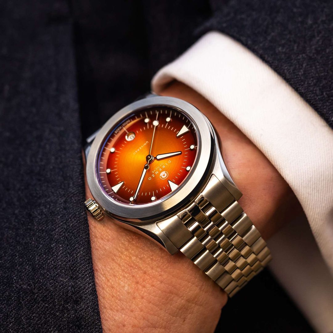 Direnzo DRZ07 Universo Orange Date - Swiss Made Sports Dress Watch