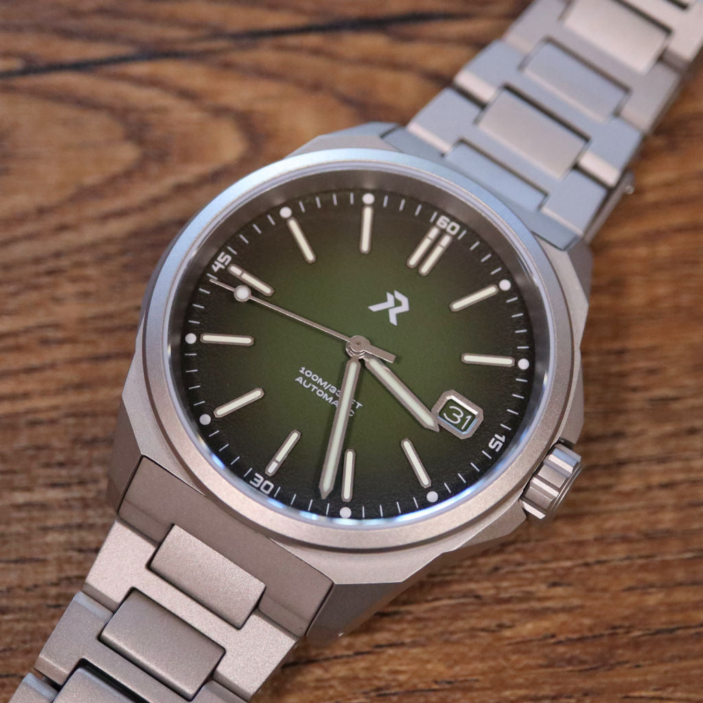 bracelet-angle-med-1024_2048x.