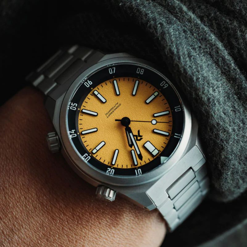 RZE Resolute Super Compressor - Medallion Yellow (Titanium) Limited Ed ...